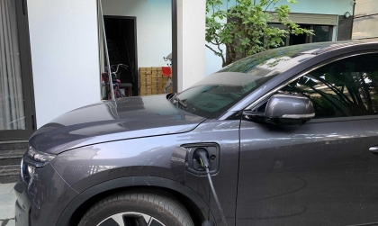 Làm sao cải thiện được phiên bản cập nhật mới nhất của vinfast vf8 sạc quá chậm